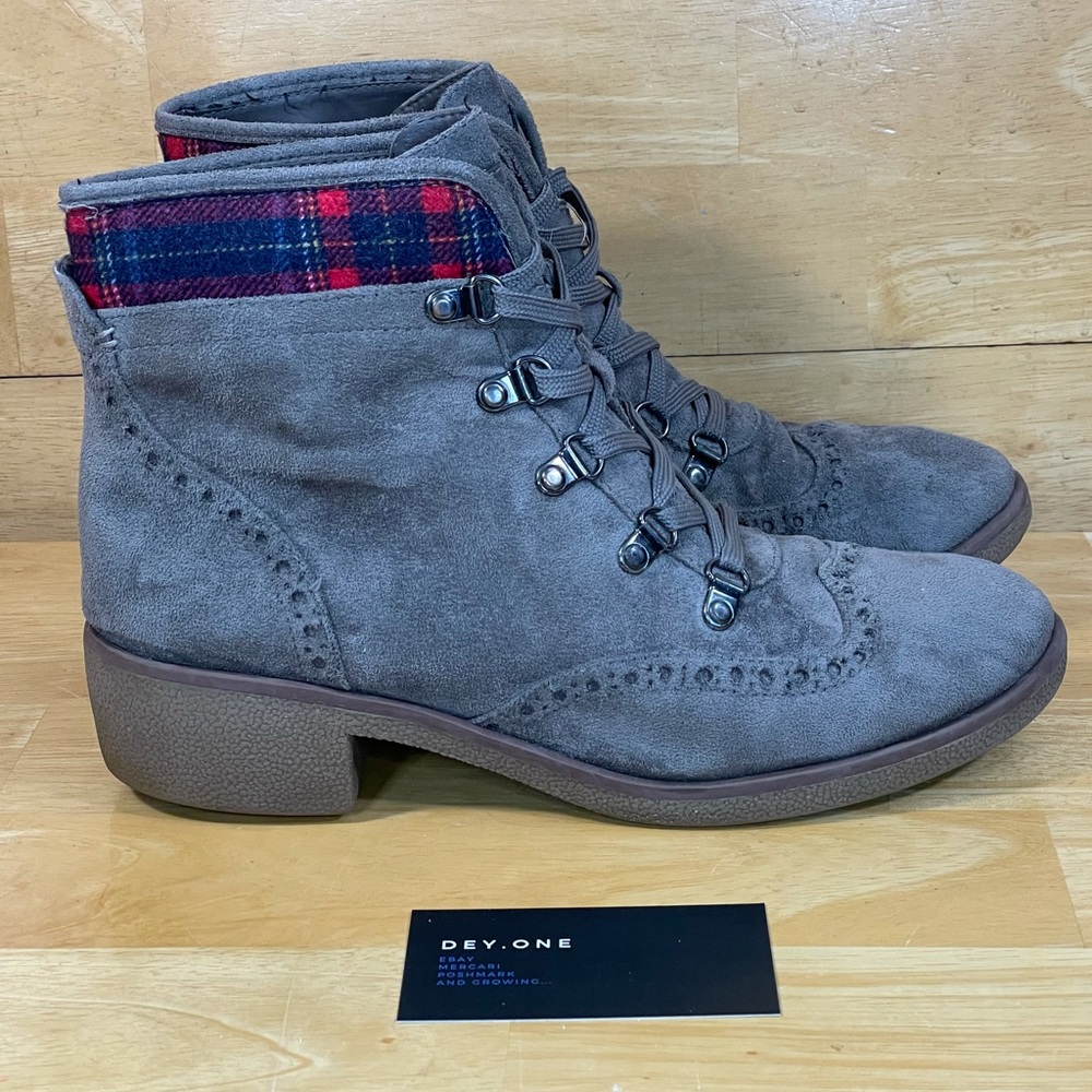 Tommy Hilfiger Suede Wingtip Grey Flannel Boots